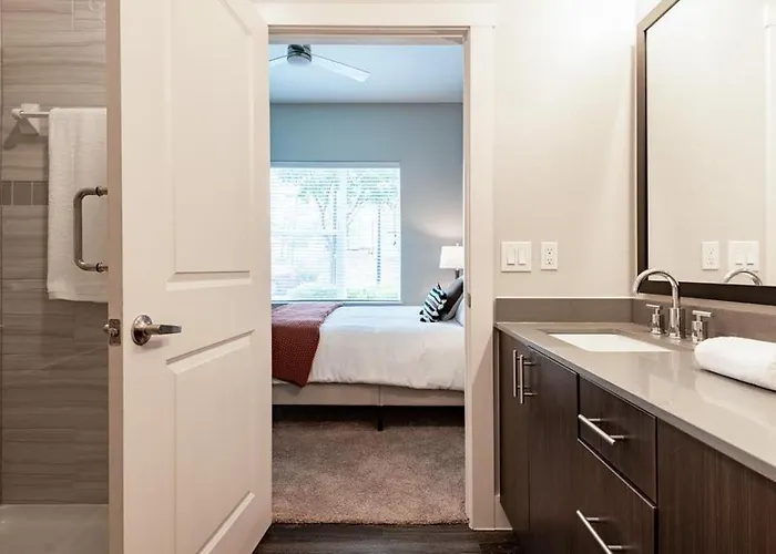 Landing Modern With Amazing Amenities * Fort Worth